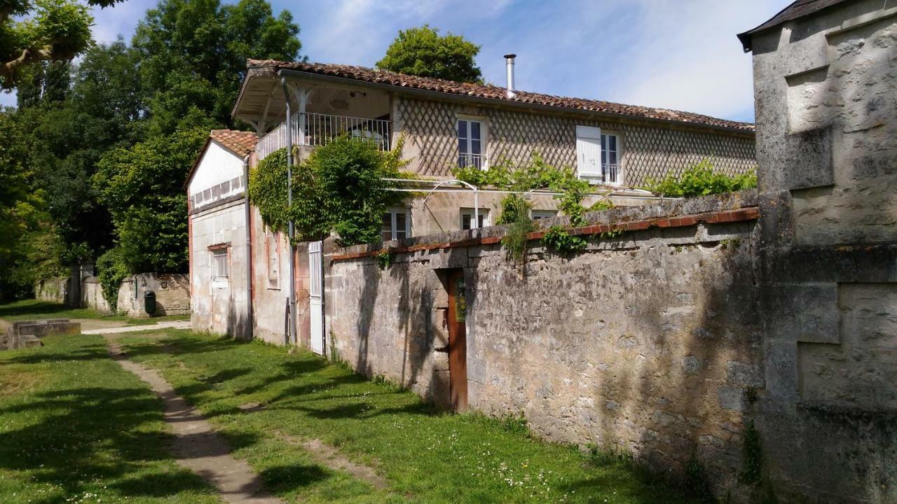 Le Gue Renard-Un Balcon Sur La Charente Βίλα Jarnac Εξωτερικό φωτογραφία